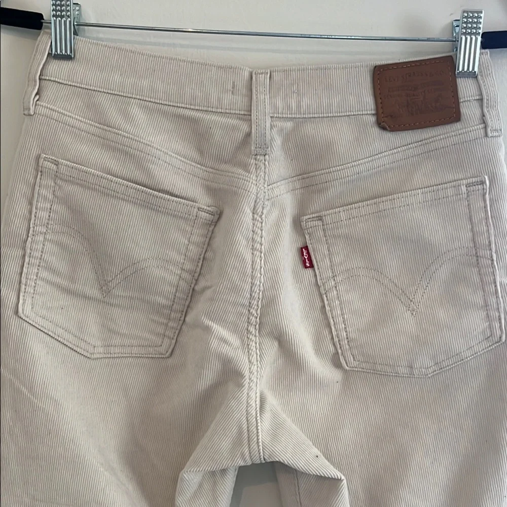 Levi's Women's Straight Leg Jeans - Light Tan - Picture 5 of 5